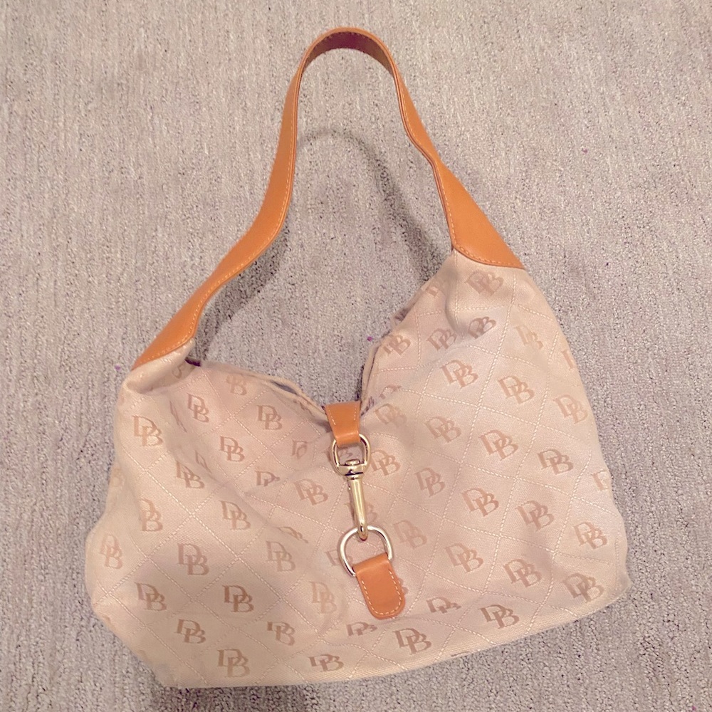 Dooney & Bourke bag